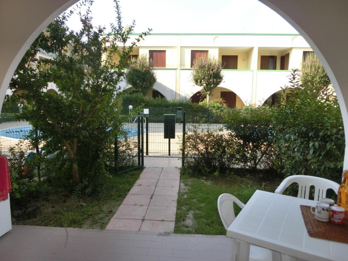 Villaggio Lia Бибионе Экстерьер фото